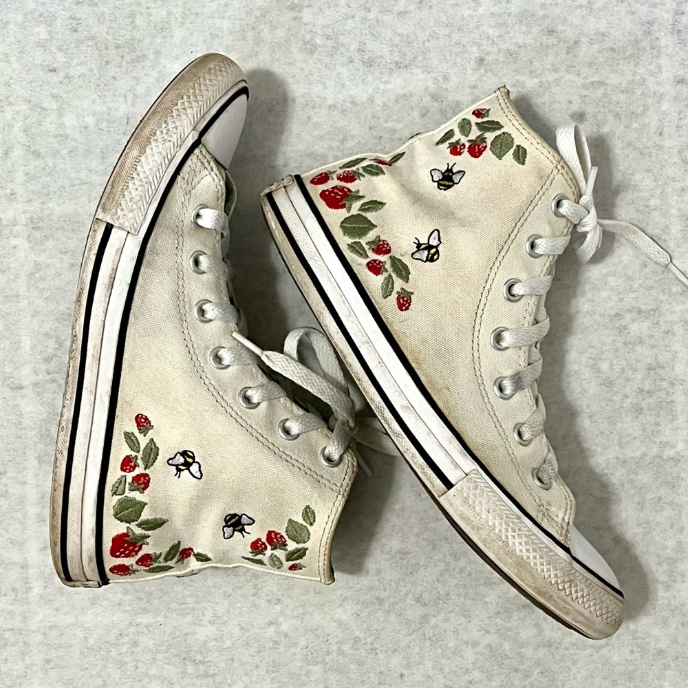 Converse Strawberry/Bee Floral Embroidered High-Top Sneakers